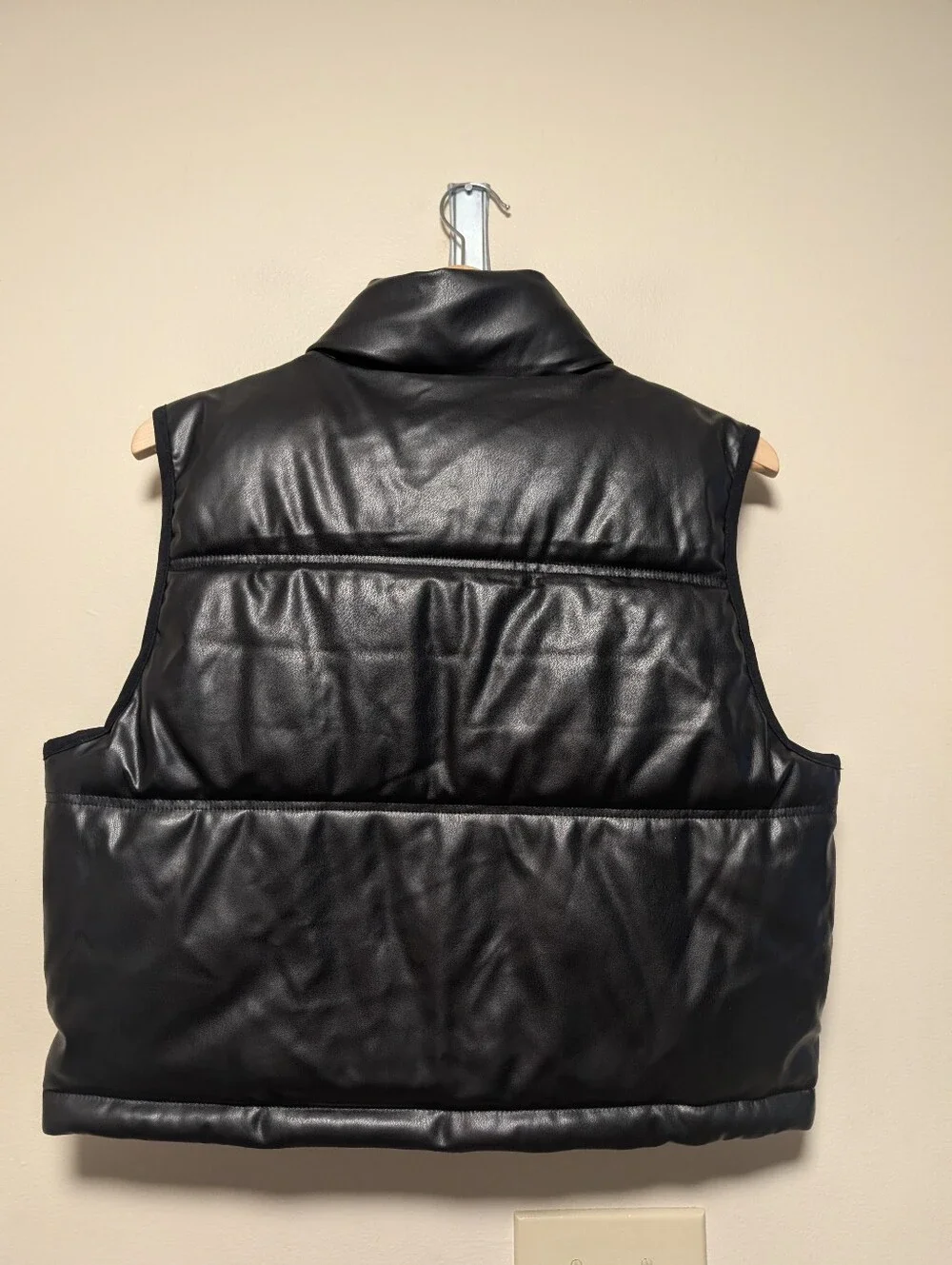 GiSono Black Faux Leather Cropped Puffer Vest Women’s Large Y2K Moto